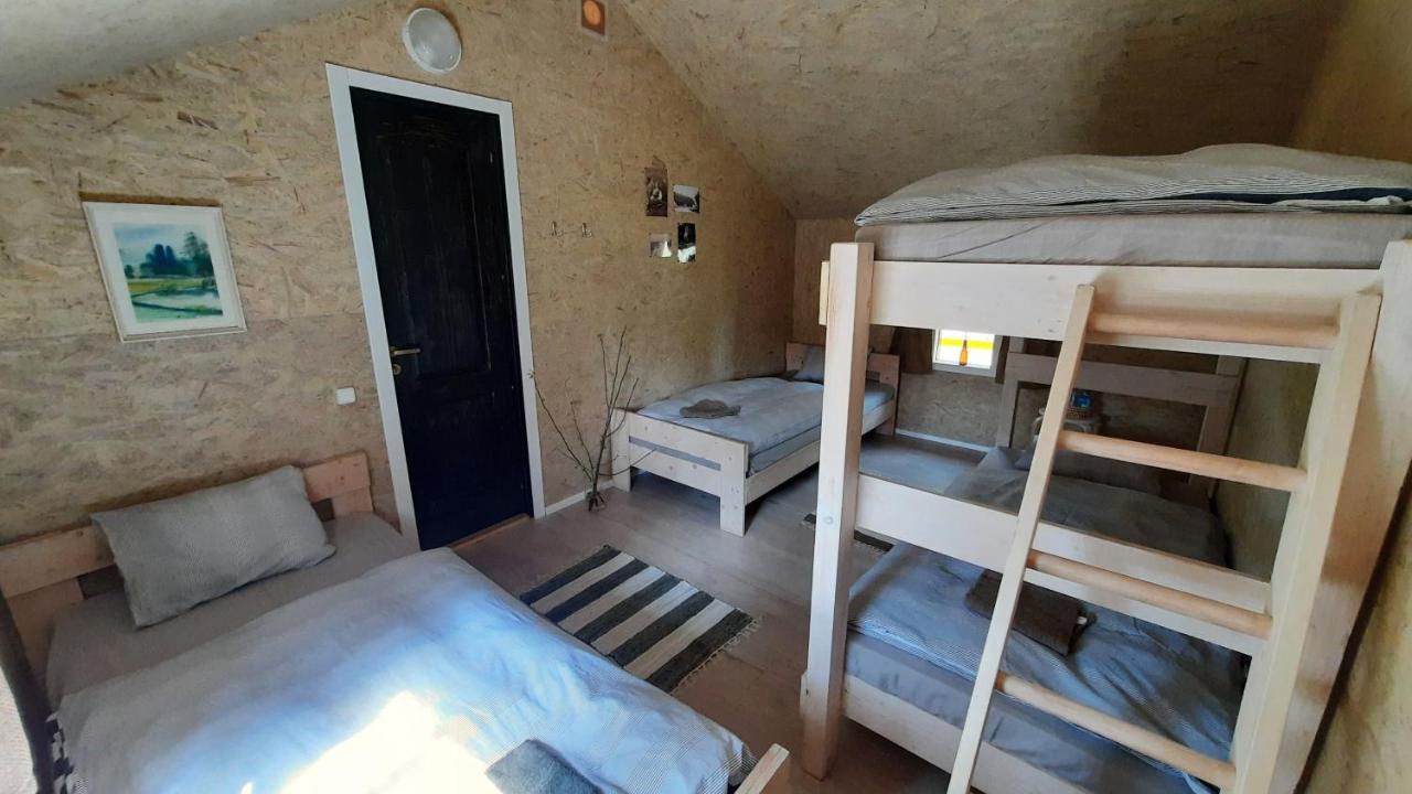 Kardoni Puhkelaager Tornimae Buitenkant foto