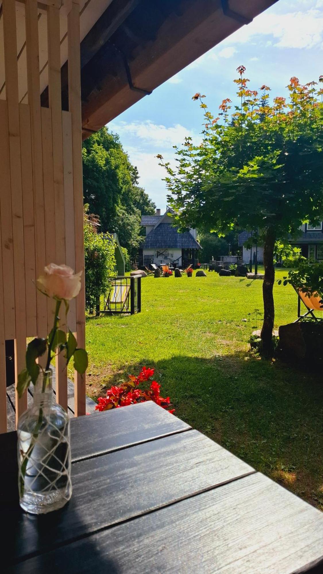 Kardoni Puhkelaager Tornimae Buitenkant foto